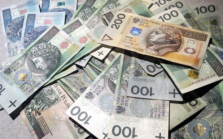 Dlaczego samochody są coraz droższe❓Za nowego Golfa 8 klient w salonie musi zapłacić 100 000 zł i…